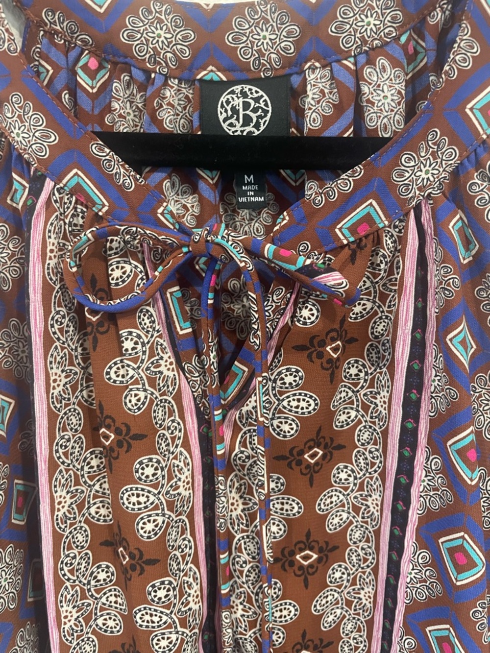Bobeau Sleeveless Top With Bohemian-Inspired Floral & Geometric Print - Picture 5 of 9